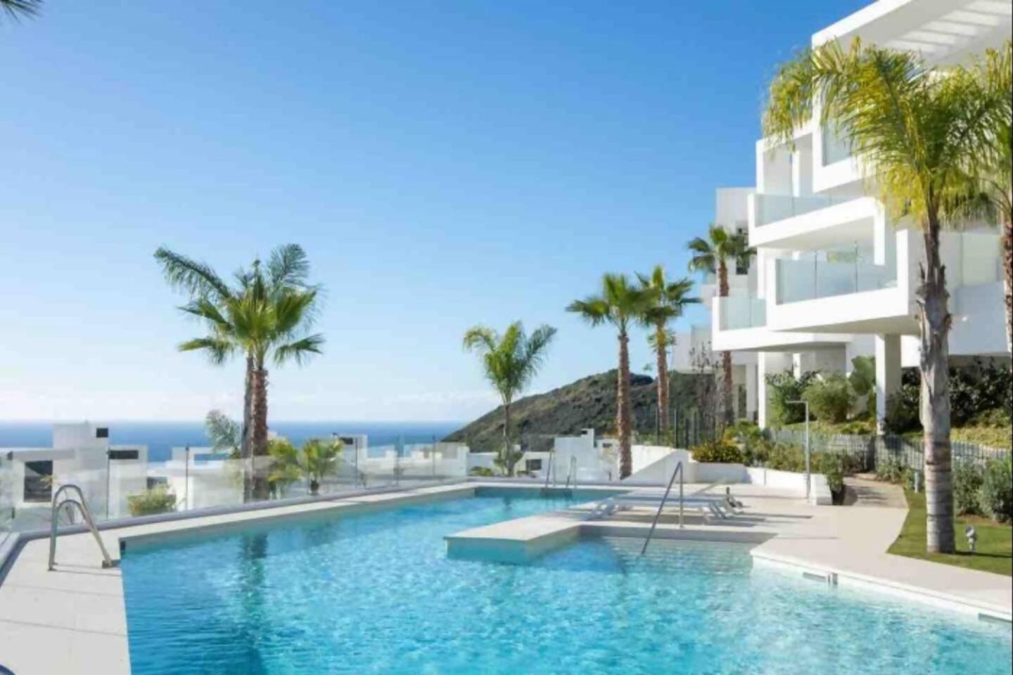 812 Alm Luxury Aparment In Palo Alto Marbella Daire Ojén Dış mekan fotoğraf